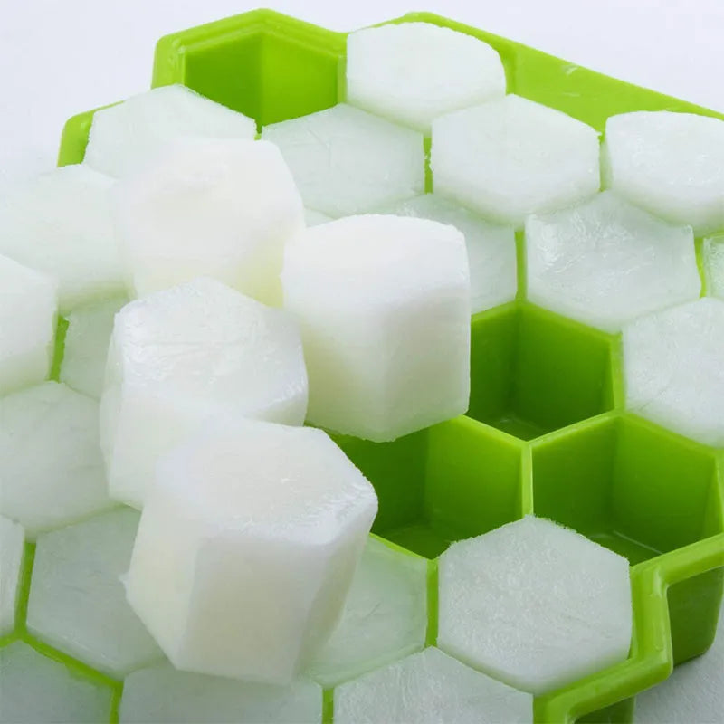 SILIKOLOVE Creative Honeycomb Ice Cube Tray Reusable Silicone Ice Mold Ice cube Maker BPA Free Ice Mould with Removable Lids